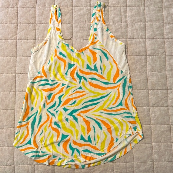 Splendid Multi-colored Tank - Picture 2 of 6